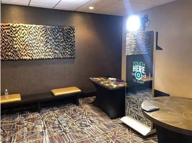 Photobooth IceBox Kiosk 76"